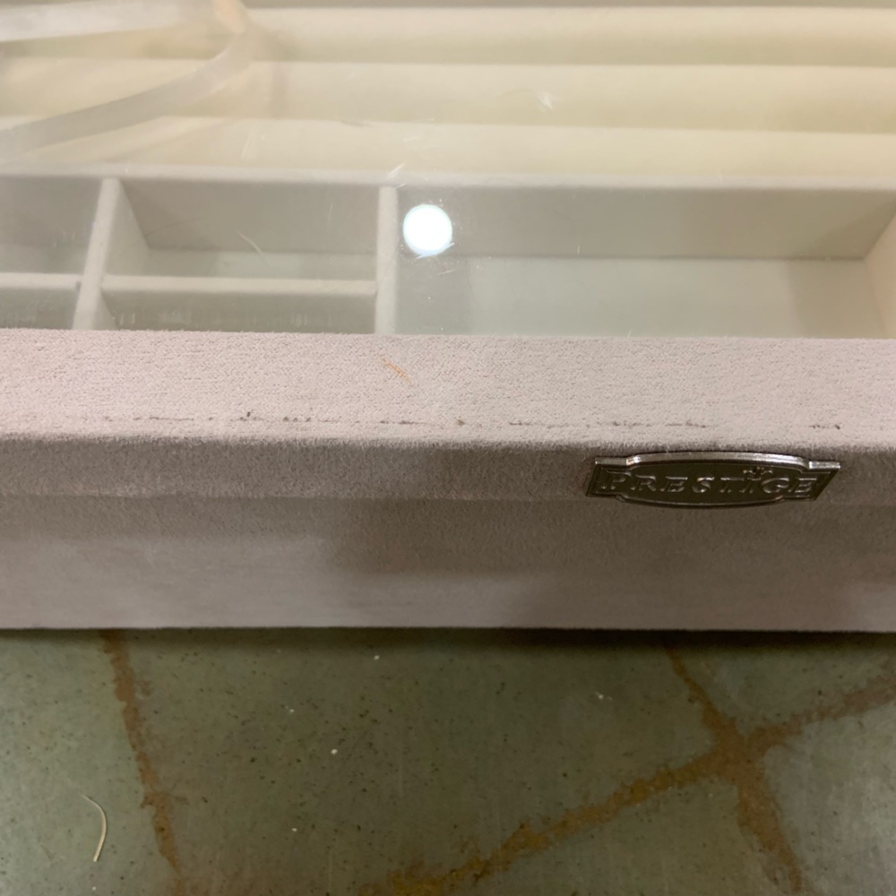 Colleen’s PRESTIGE Anti-Tarnish Container - Picture 13 of 13